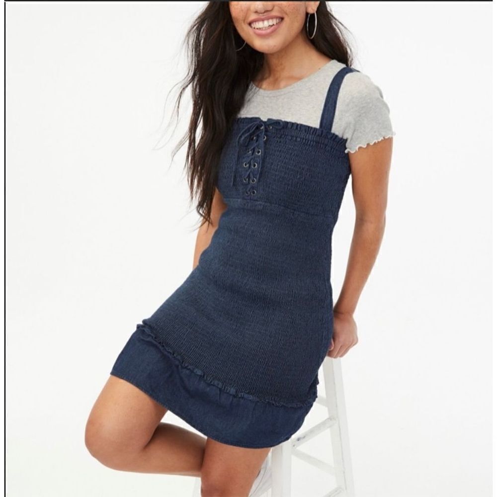 Aeropostale Denim Smocked Lace-Up
Bodycon Mini Dress size xs